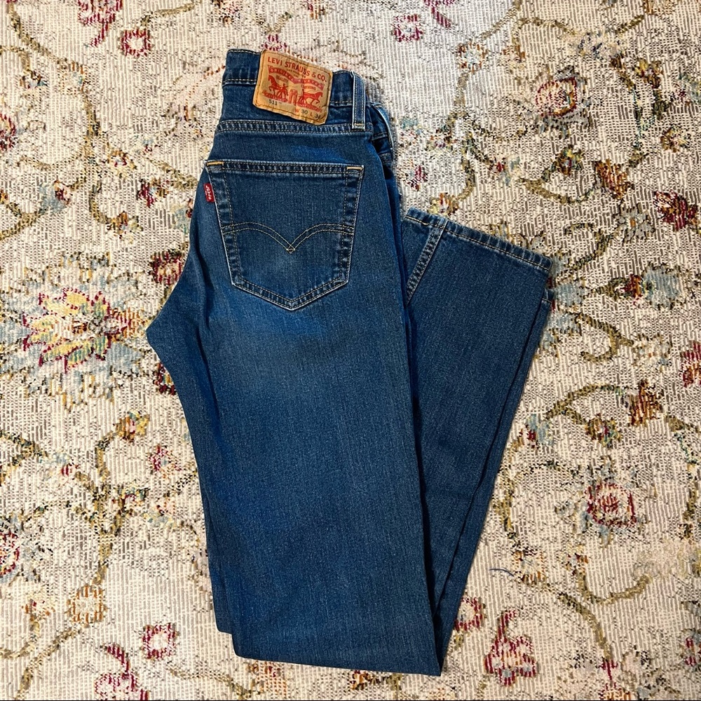 Levi’s 511 Medium Wash Jean